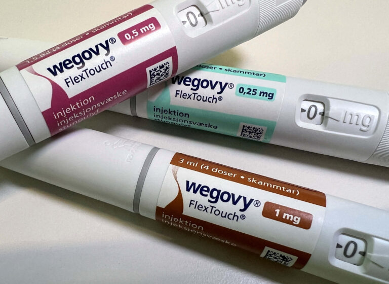 עטים עם הכיתוב wegovy